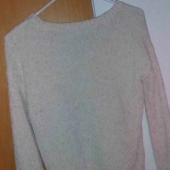 Womens fall/winter sweater - Picture 2 of 2